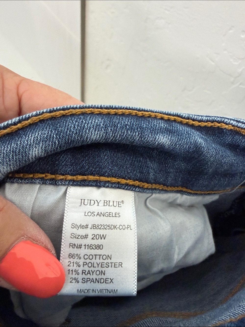 Judy Blue relaxed fit Indigo Blue Women's Stretch Jeans size 20w - Picture 4 of 5